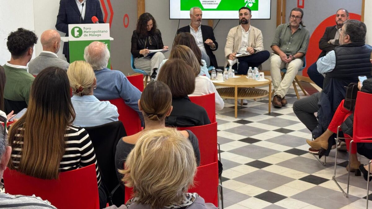 Expertos piden en foro del PSOE declarar Málaga zona tensionada y limitar alquiler turístico de viviendas