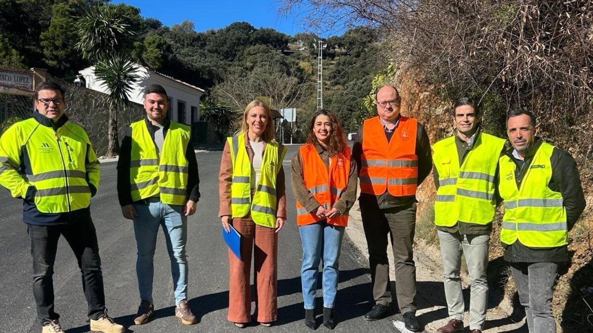 La Diputación asfalta la carretera de acceso a Igualeja con una inversión de 148.000 euros
