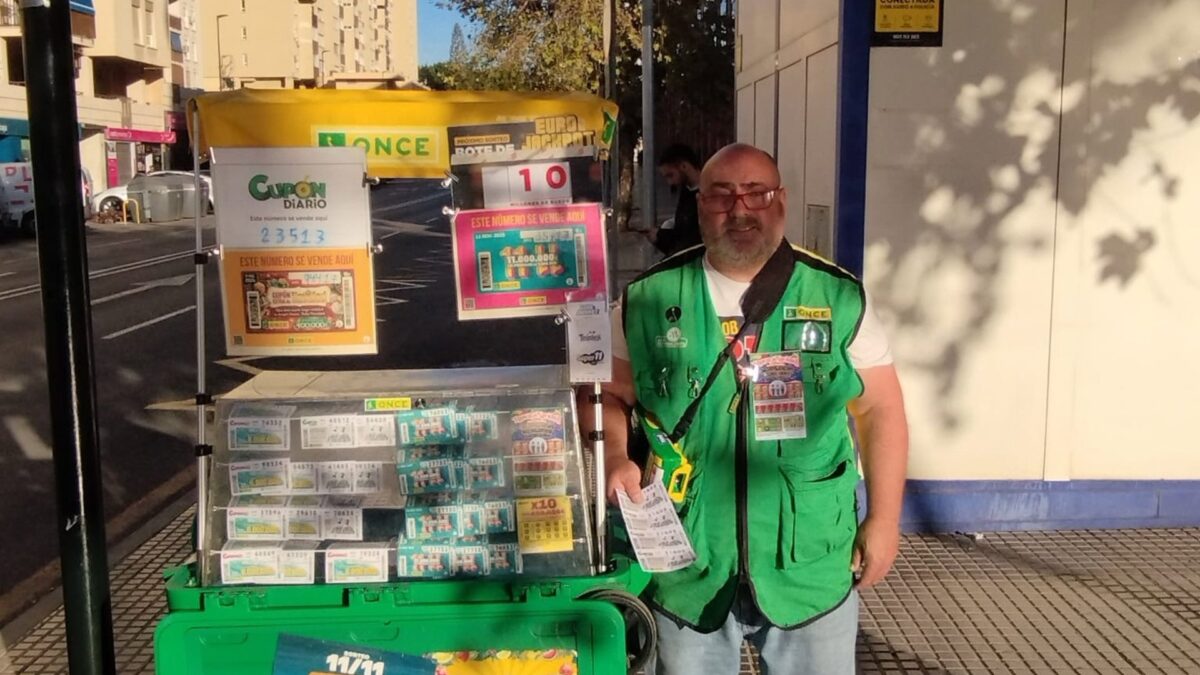 La ONCE deja premios por 815.000 euros en la estación de autobuses de Málaga