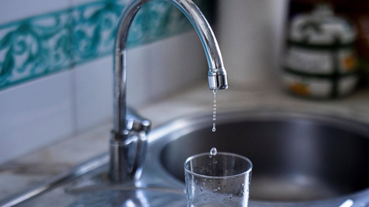 Refuerzan control tras declararse no apta para consumo el agua de El Borge e Iznate por los niveles de cloratos