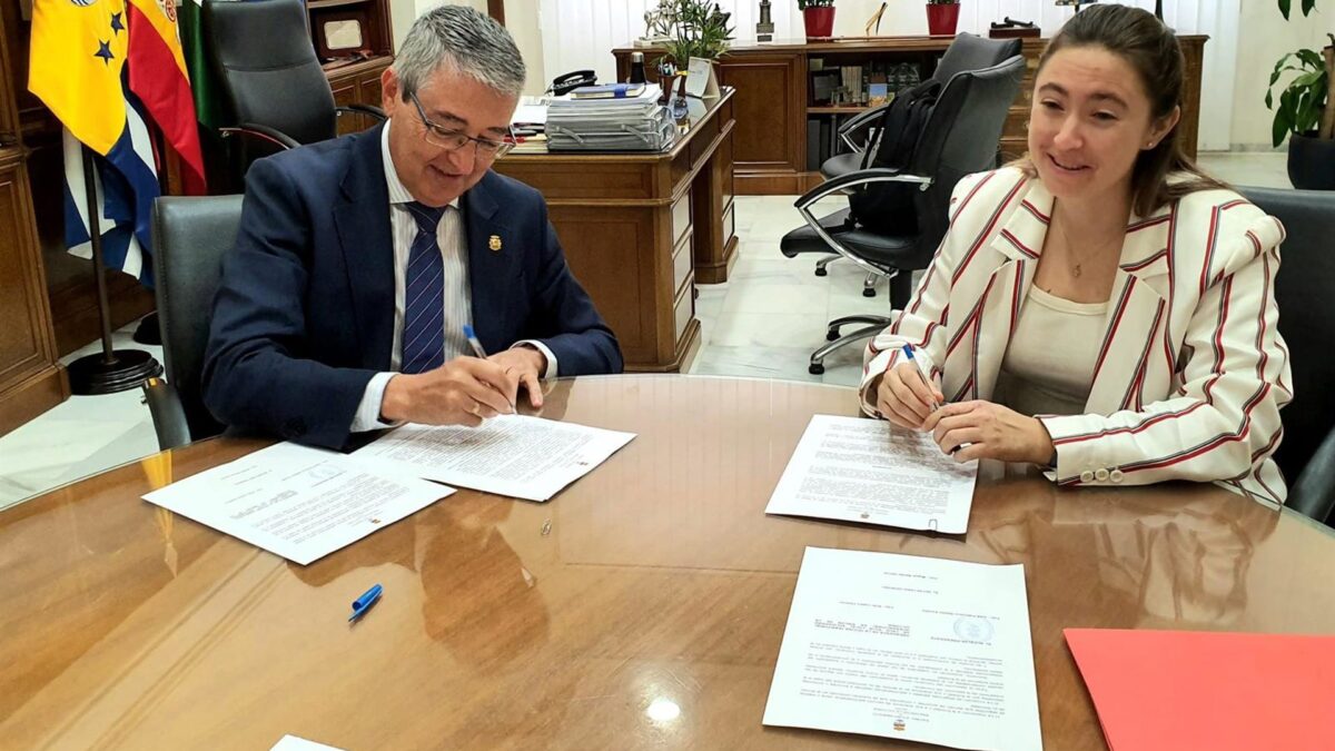 Rincón renueva su convenio con Cruz Roja y duplica el número de beneficiarios de los proyectos sociales