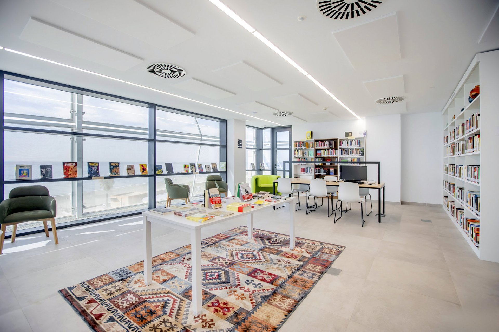 La Biblioteca de Culturas Contemporáneas de Estepona suma cerca de 36.000 usuarios en su primer año
