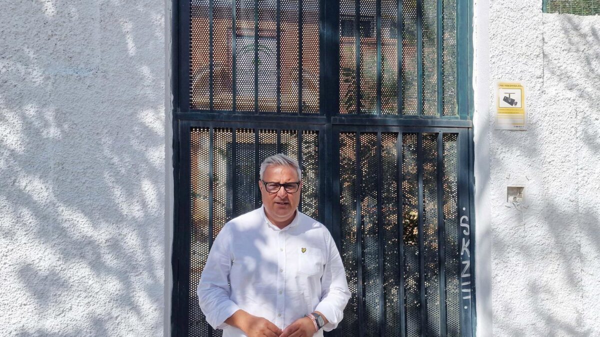 PSOE insta a la suspensión de militancia del secretario general de Torremolinos y le pide que deje sus cargos