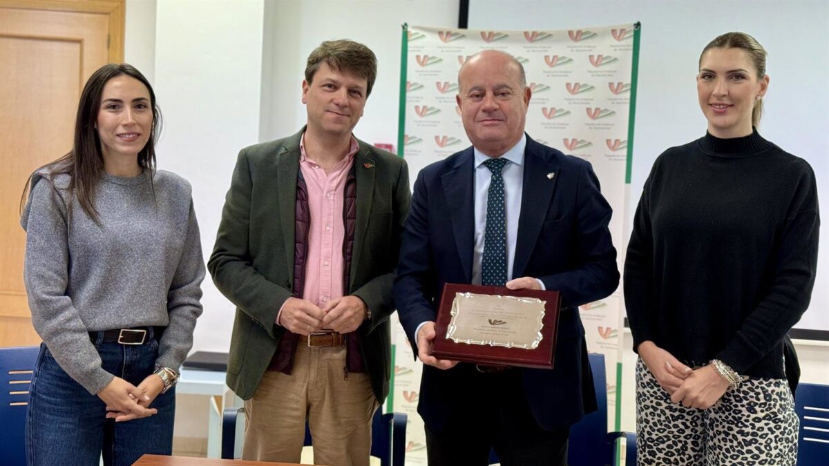 Antequera, escenario de un encuentro de plataformas y redes de voluntariado de Andalucía