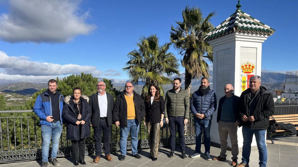 El PSOE exige a la Junta una solución a los atascos diarios en la A-356 a la altura de Vélez-Málaga