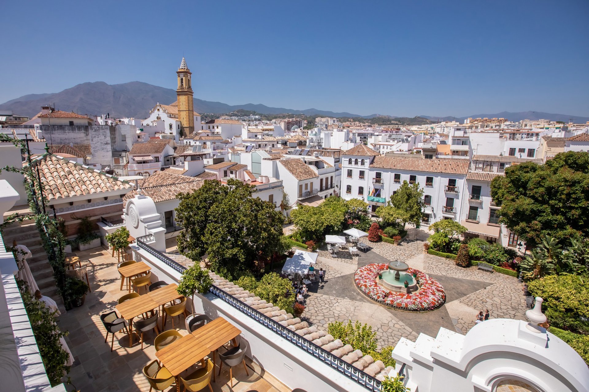 Estepona establece medida de rebajar la tasa de basura para los ciudadanos que reciclan en el punto limpio