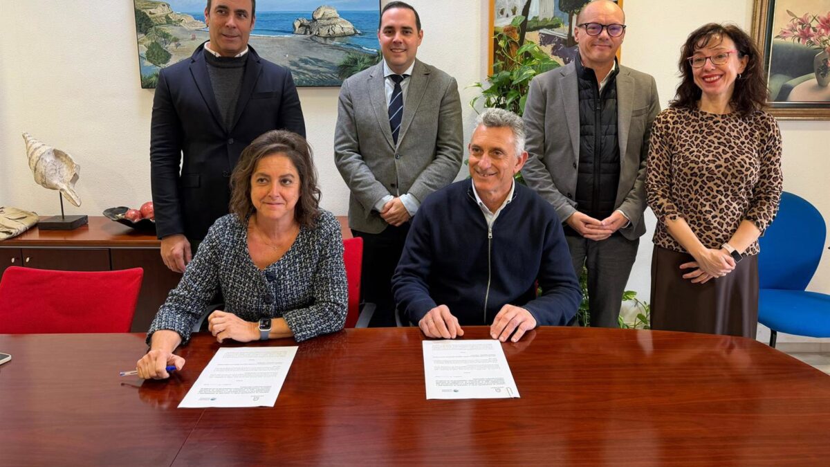 Junta refuerza educación ambiental y conservación marina con un acuerdo con Fundación Aula del Mar Mediterráneo