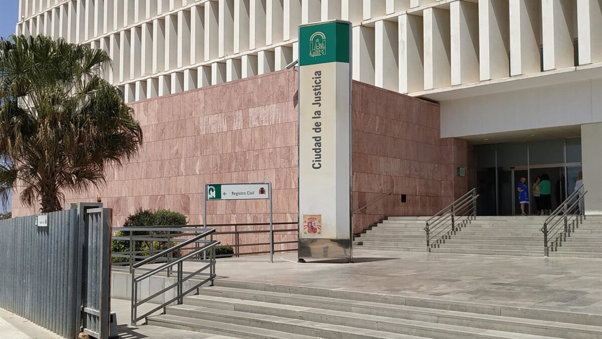 Un jurado juzga esta semana a un exedil de Benalmádena acusado de desvío de dinero público