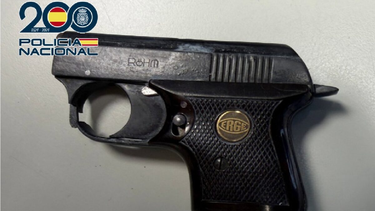 Dos detenidos en Marbella por golpear y atracar a un hombre y por asaltar una casa de citas