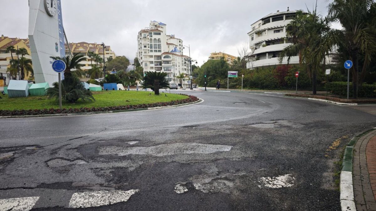 Estepona acometerá de urgencia un plan para reparar desperfectos en vías urbanas tras las lluvias