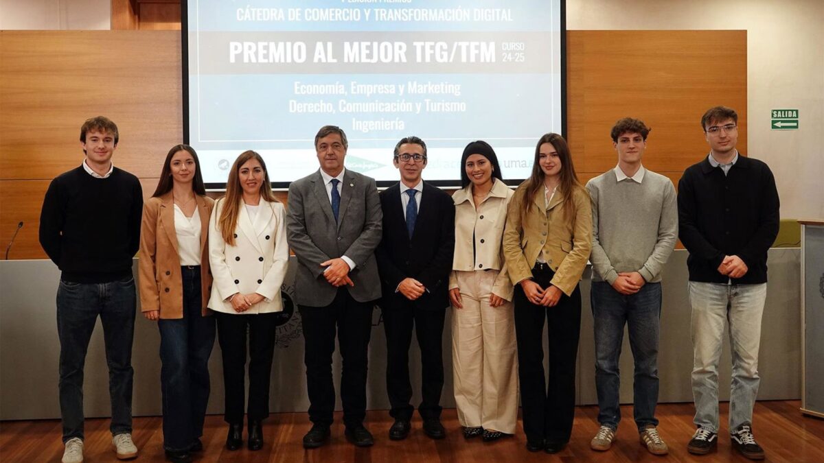 Premios para los mejores trabajos universitarios vinculados al comercio y transformación digital