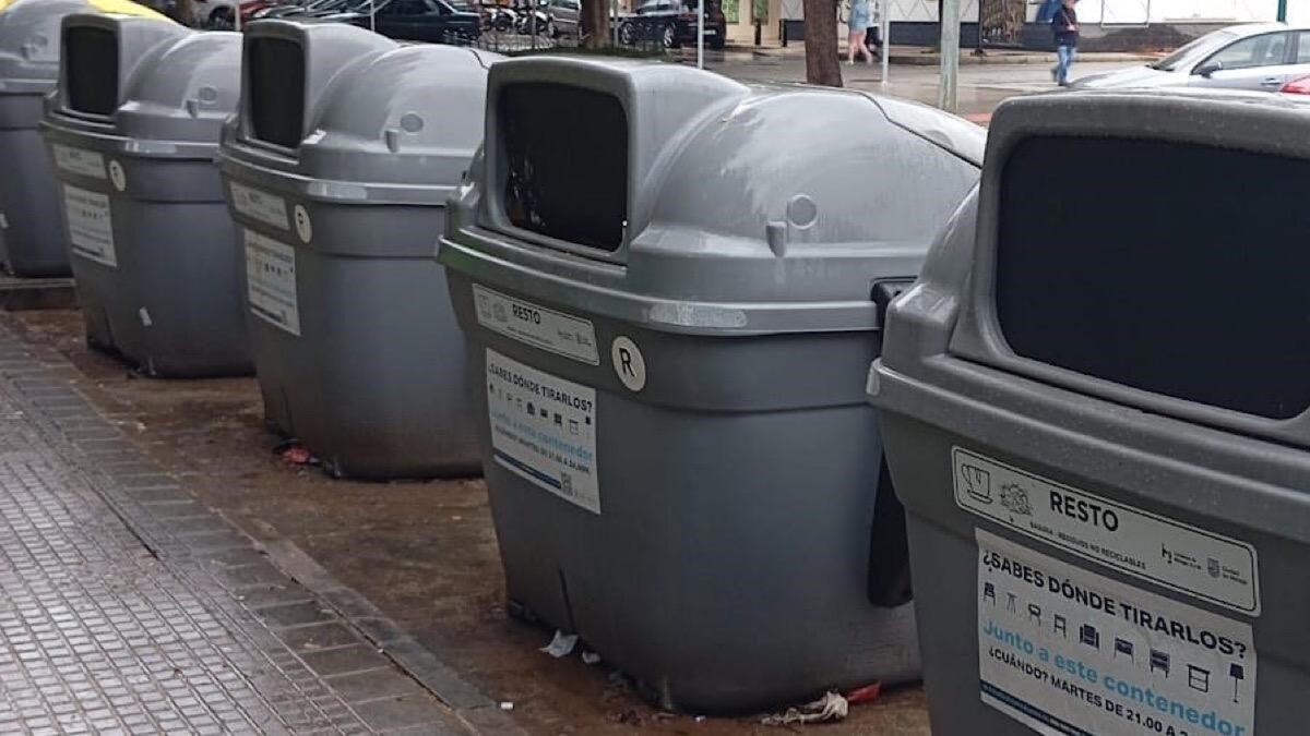 Vox critica que los nuevos contenedores de Málaga "excluyen a mayores y personas con movilidad reducida"