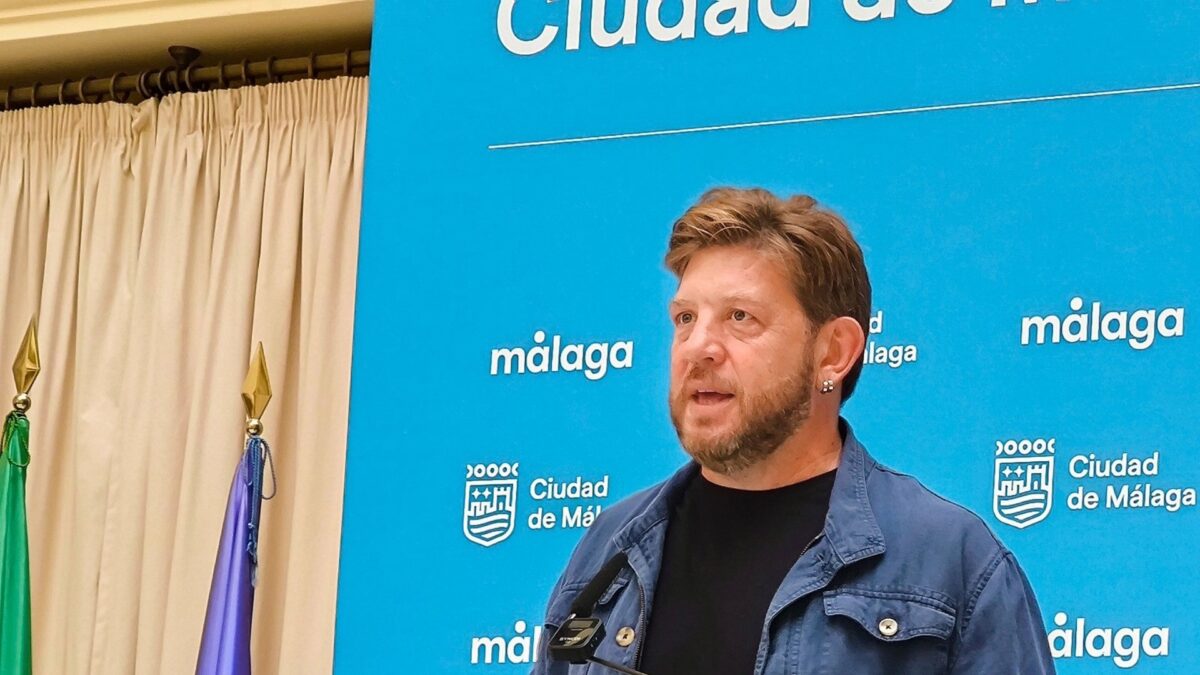 Con Málaga acusa al PP de "desvirtuar la vivienda protegida con VPO para sueldos de hasta 4.400 euros"