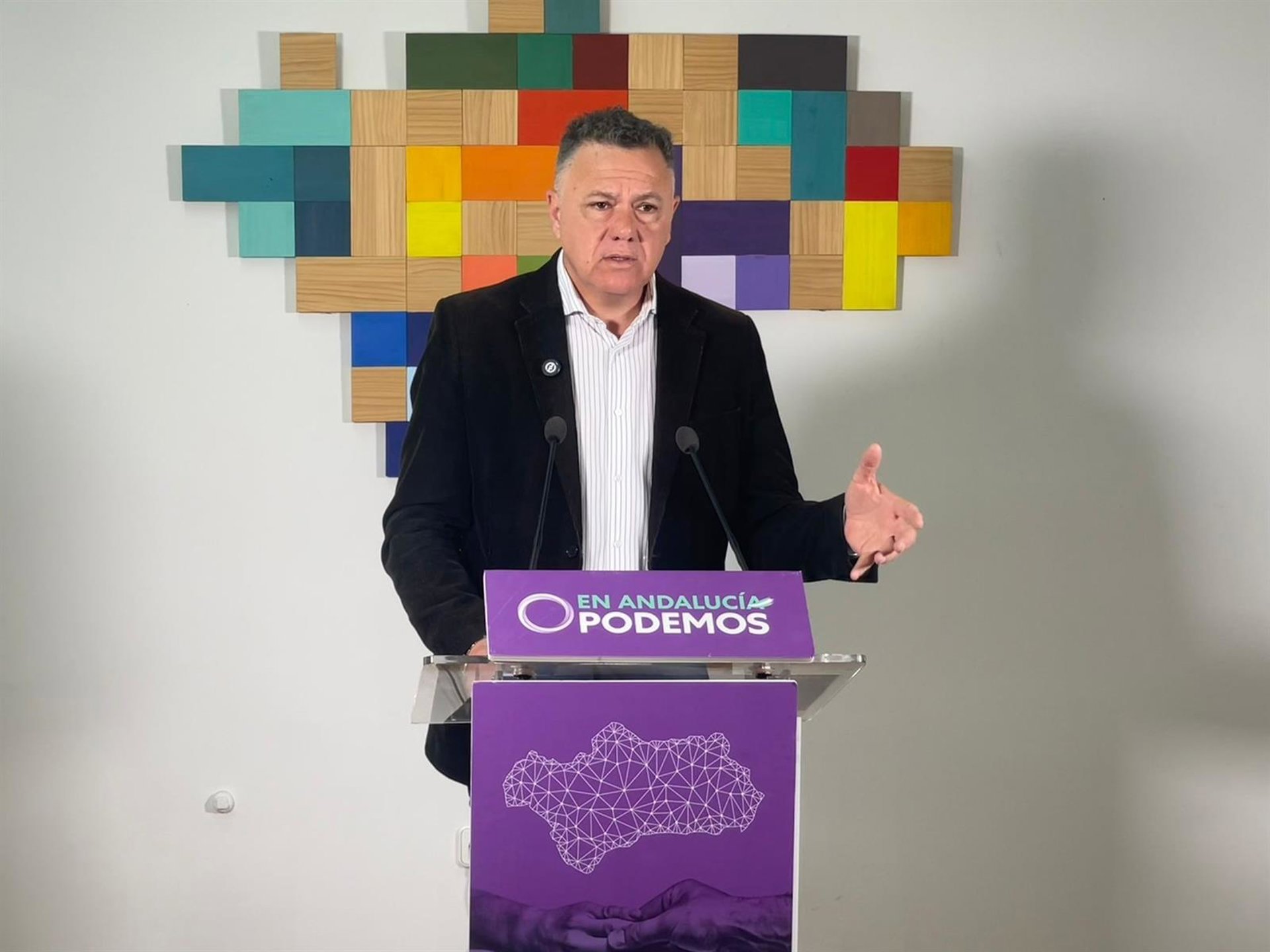 Delgado (Podemos) cree que el PP muestra su "falso andalucismo" al dar "la espalda" a García Caparrós