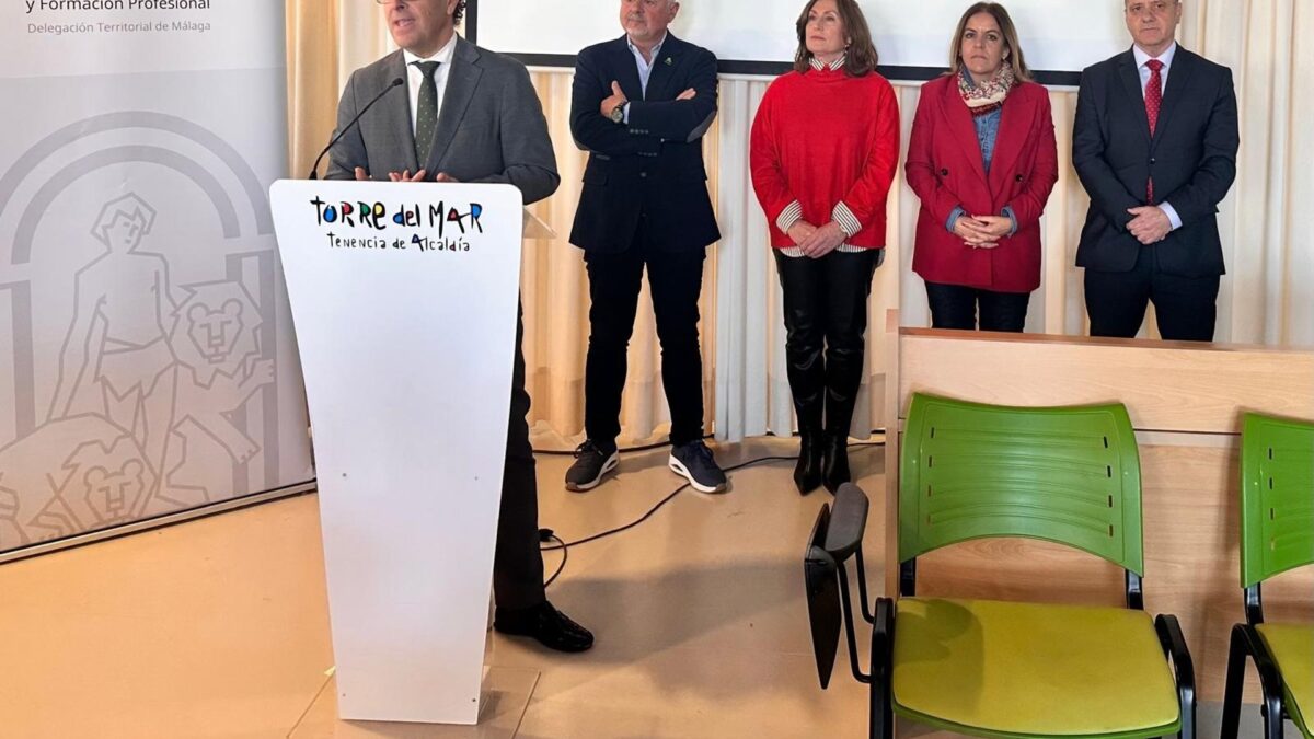 Junta lidera encuentro entre centros educativos de FP, empresas y casi 600 alumnos de la Axarquía