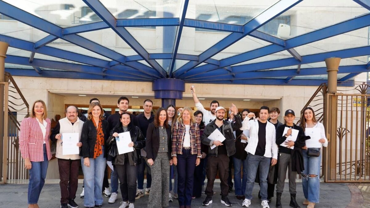 La Junta entrega 18 viviendas protegidas para jóvenes en la antigua Escuela de Idiomas de Marbella