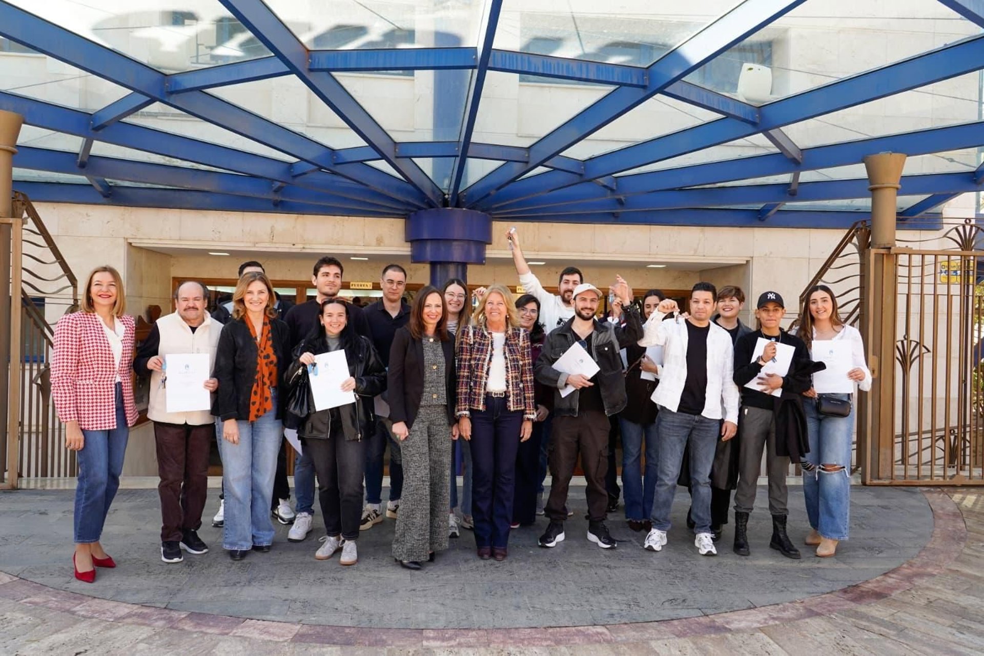 La Junta entrega 18 viviendas protegidas para jóvenes en la antigua Escuela de Idiomas de Marbella