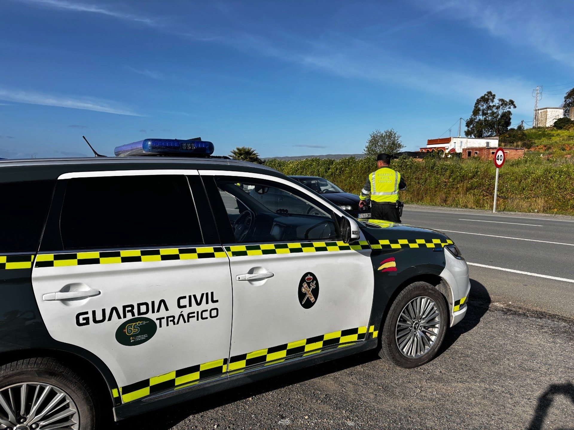 Seis heridos, entre ellos tres menores, tras un accidente en la A-7 en Málaga