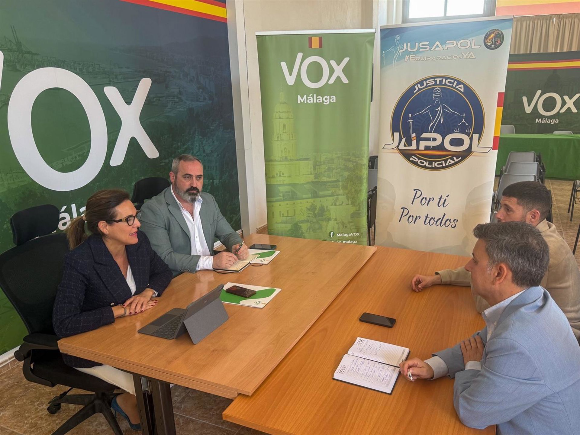 Vox advierte de que "no hay policías suficientes para cubrir la seguridad durante la Semana Santa"