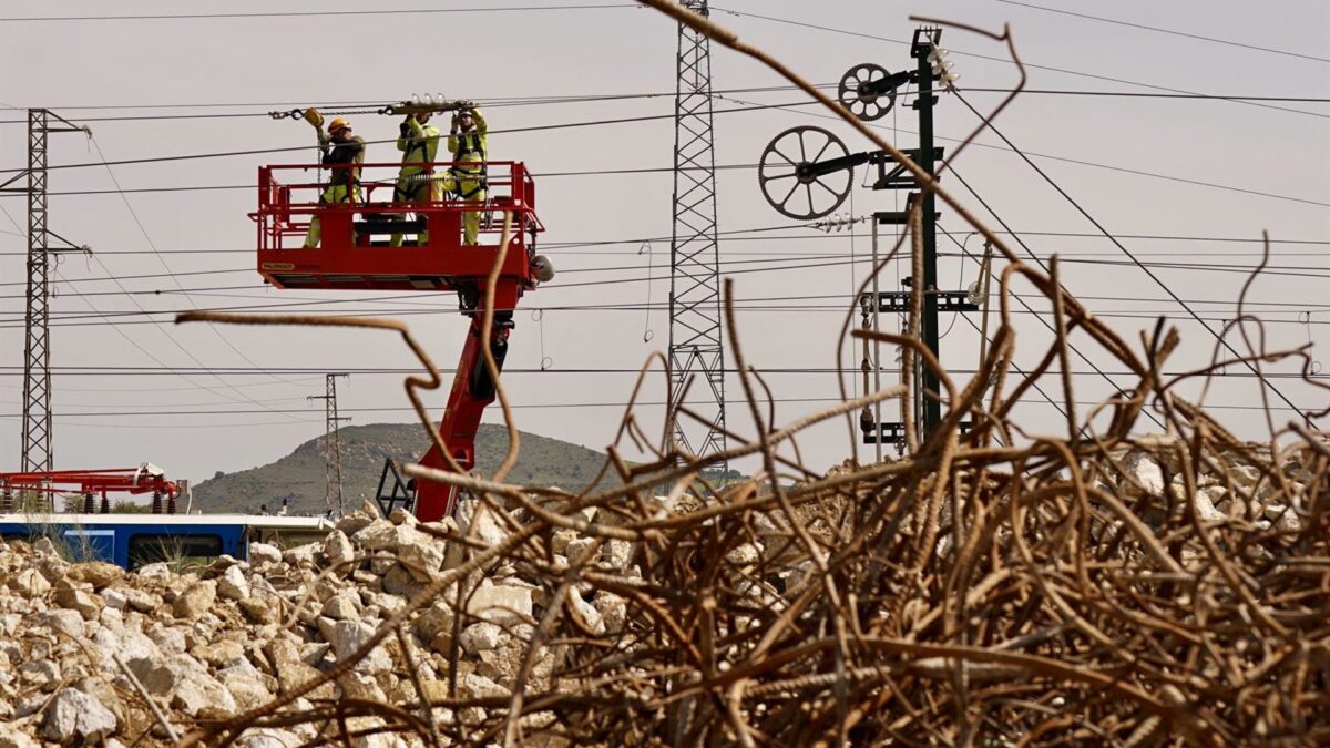 De la Torre saluda el restablecimiento de AVE directo y recuerda que queda recuperar la segunda vía