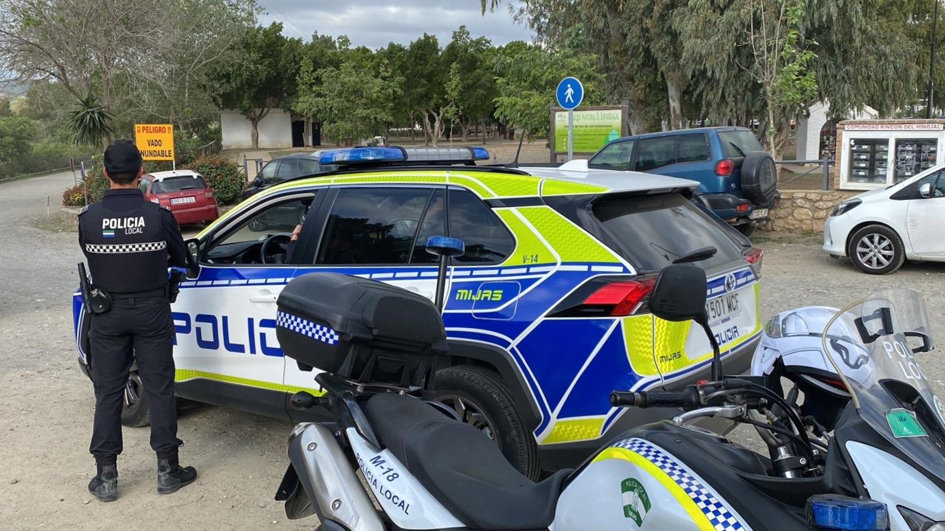 Detenido en Mijas un conductor ebrio por amenazar y desobedecer a policías locales en un control