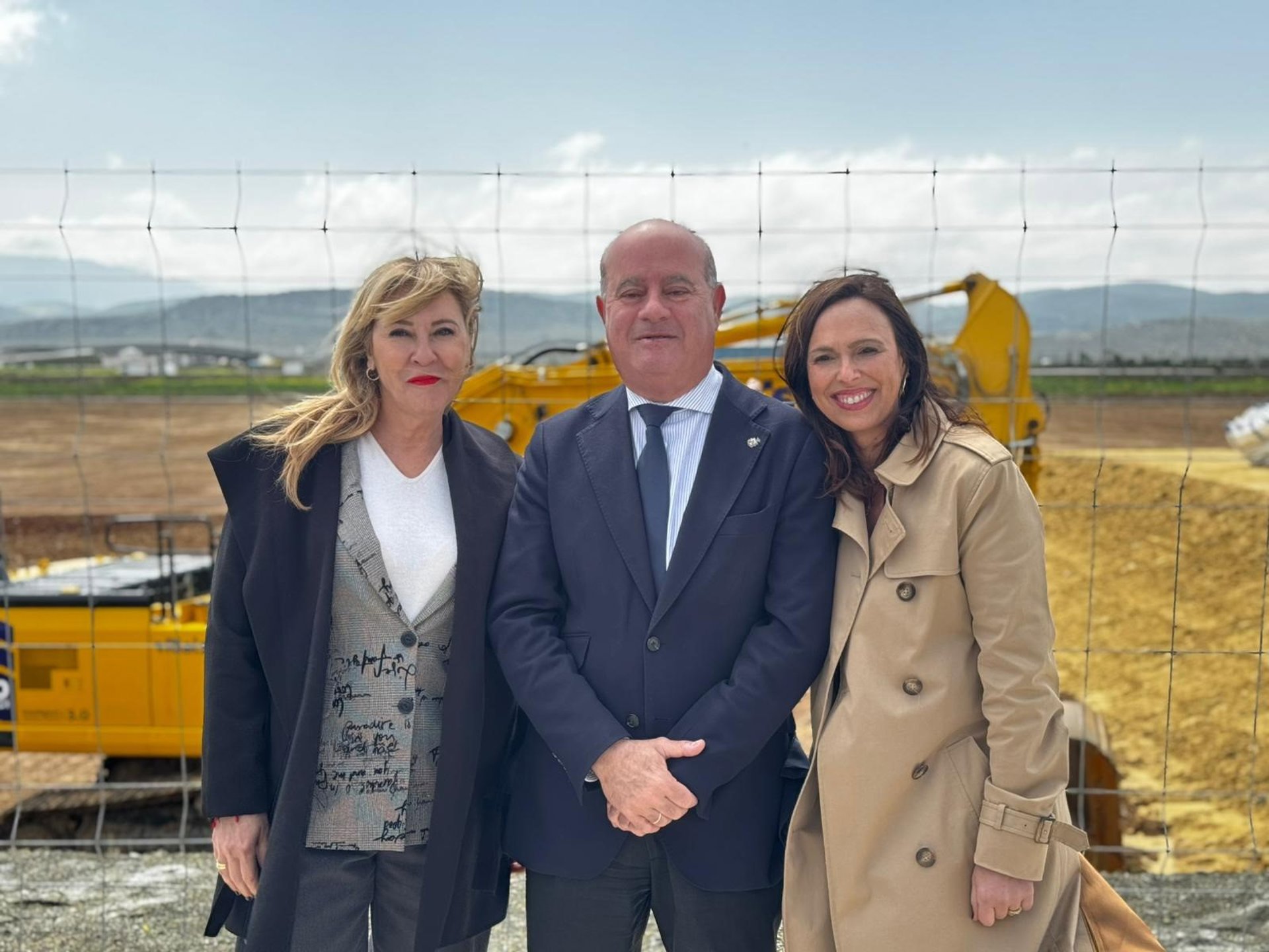 Dos compañías eligen el Puerto Seco de Antequera para la implantación de sus plataformas logísticas