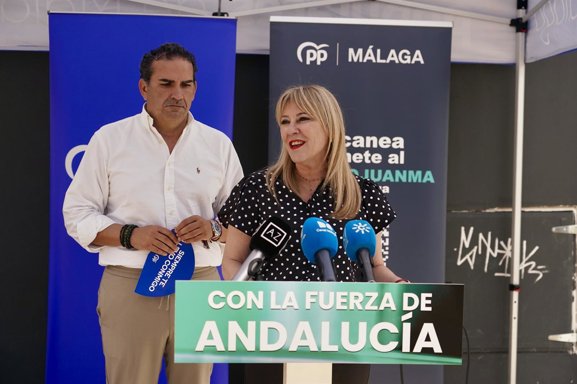 España dice que Junta y consistorios de PP impulsarán 20.000 VPO mientras Gobierno "no ejecuta 70% fondos"
