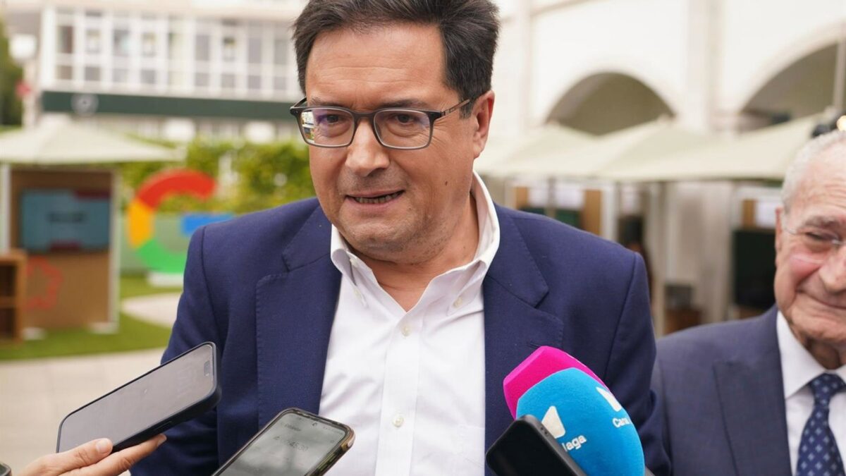 López rechaza críticas de Junta sobre AVE: "El Ministerio está volcado en restituir servicio cuanto antes"