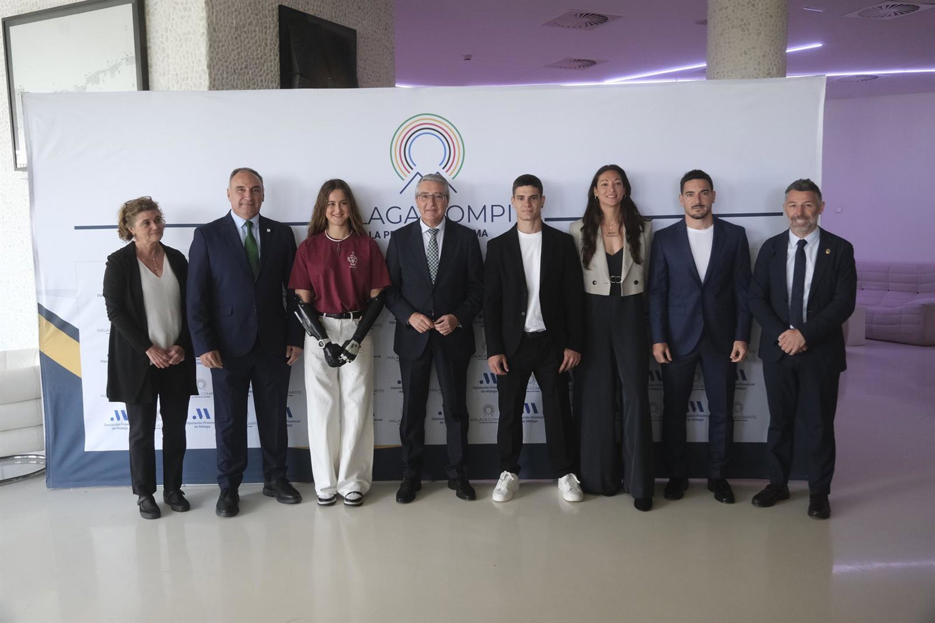 La Diputación de Málaga entrega los II Premios 'Profeta en tu tierra' a Sarah Almagro y Rubén Roldán