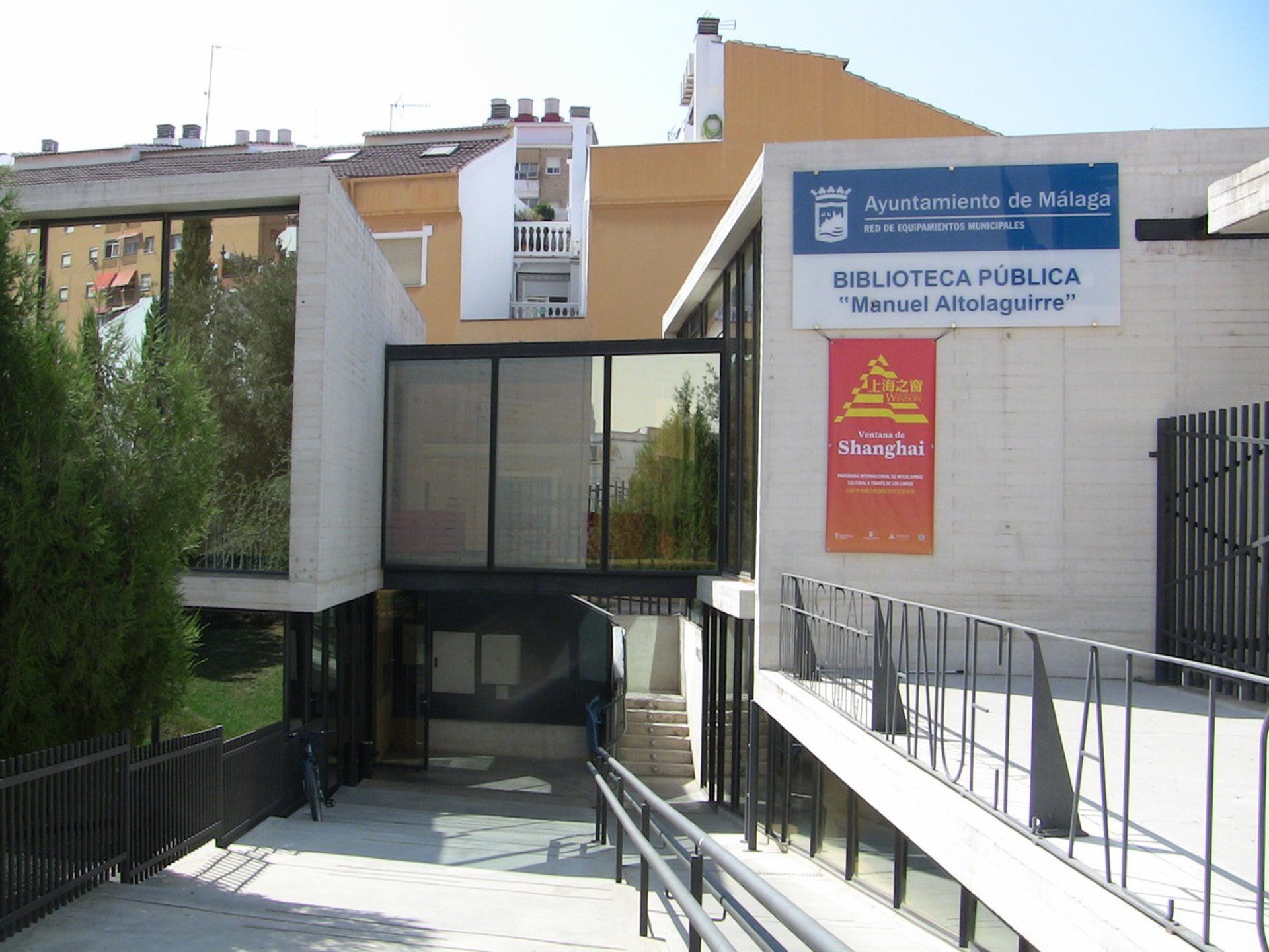 La Red de Bibliotecas Municipales de Málaga programan actividades como visitas y talleres por el Día del Libro
