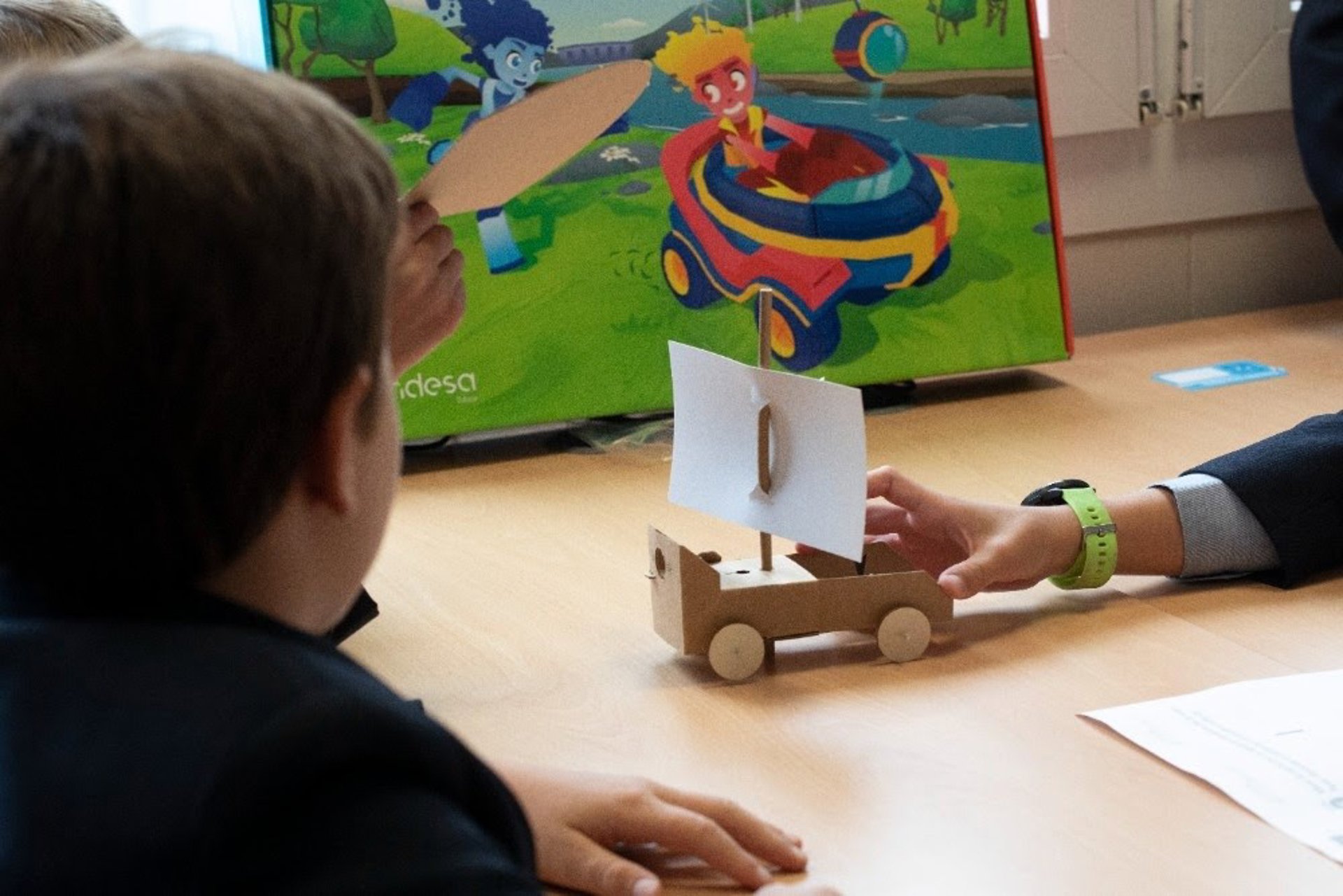 Los Puntos Endesa en Málaga se convierten en aulas de eficiencia energética para niños