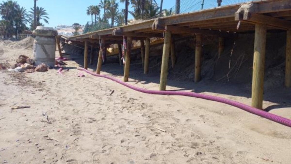 Mijas ejecutará obras de emergencia para restituir tramo de Senda Litoral dañado por temporales en El Bombo