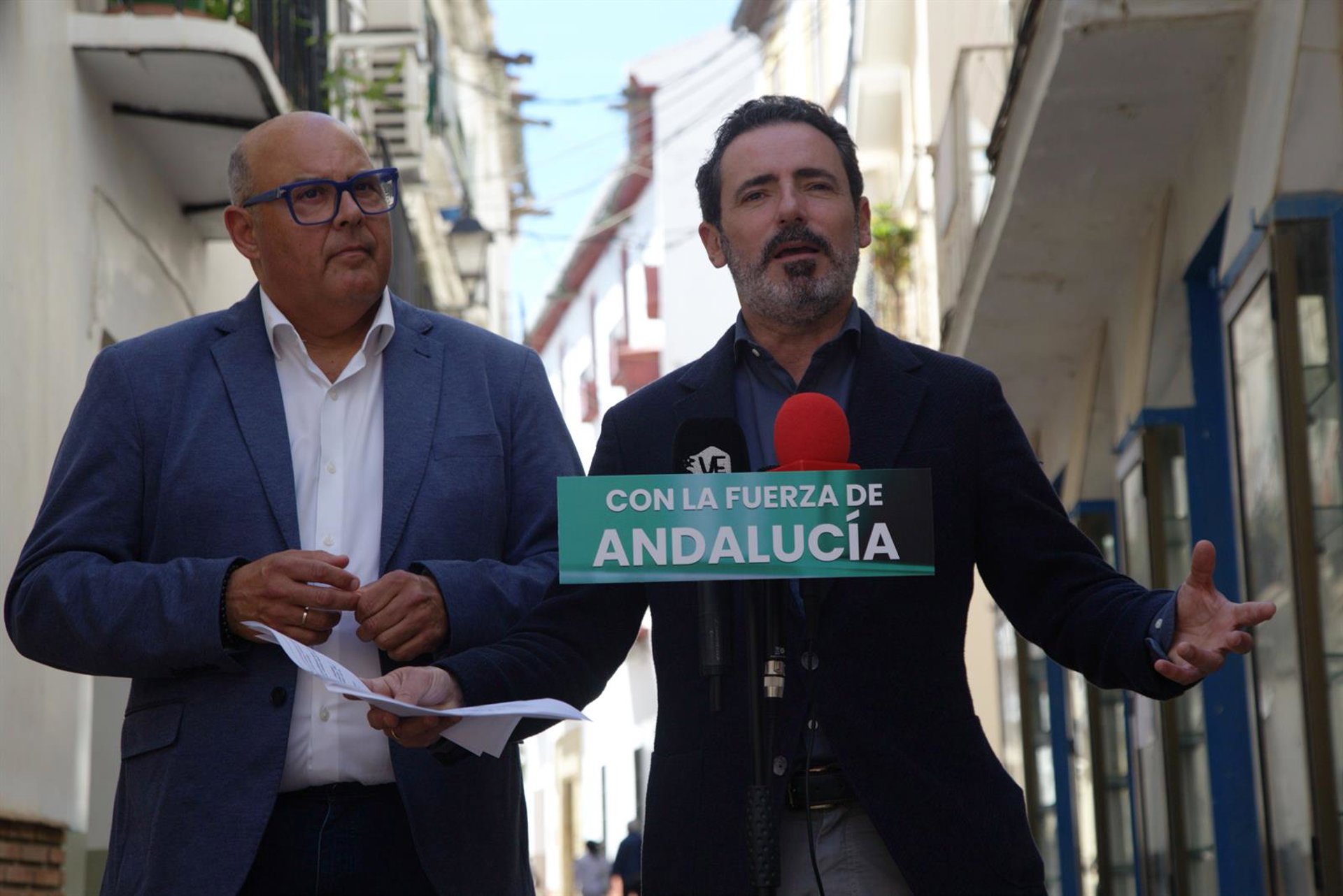 PP dice que Moreno "baja impuestos y amplía las ayudas a familias" frente "al expolio fiscal de Sánchez"