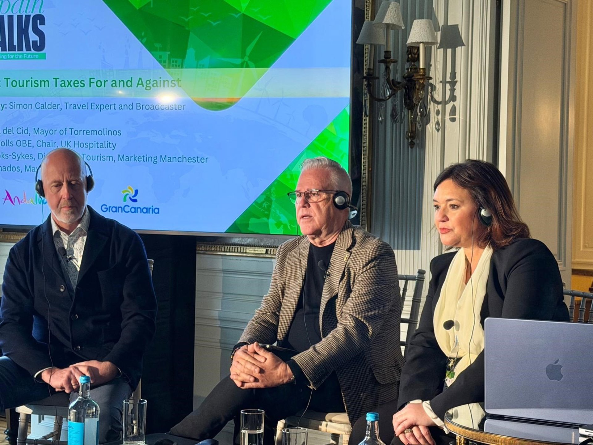 Torremolinos pide al Gobierno "soluciones frente a la infrafinanciación de los municipios turísticos"