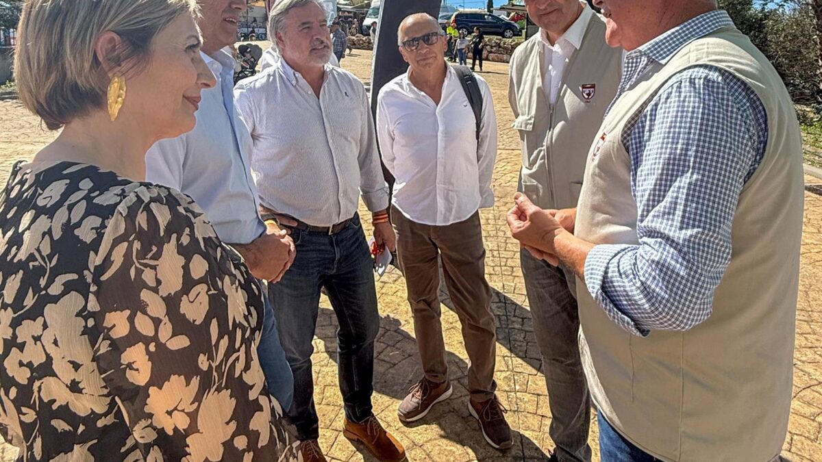 Vox reivindica en la Feria del Perro de Archidona un apoyo "firme, sin matices" a la caza