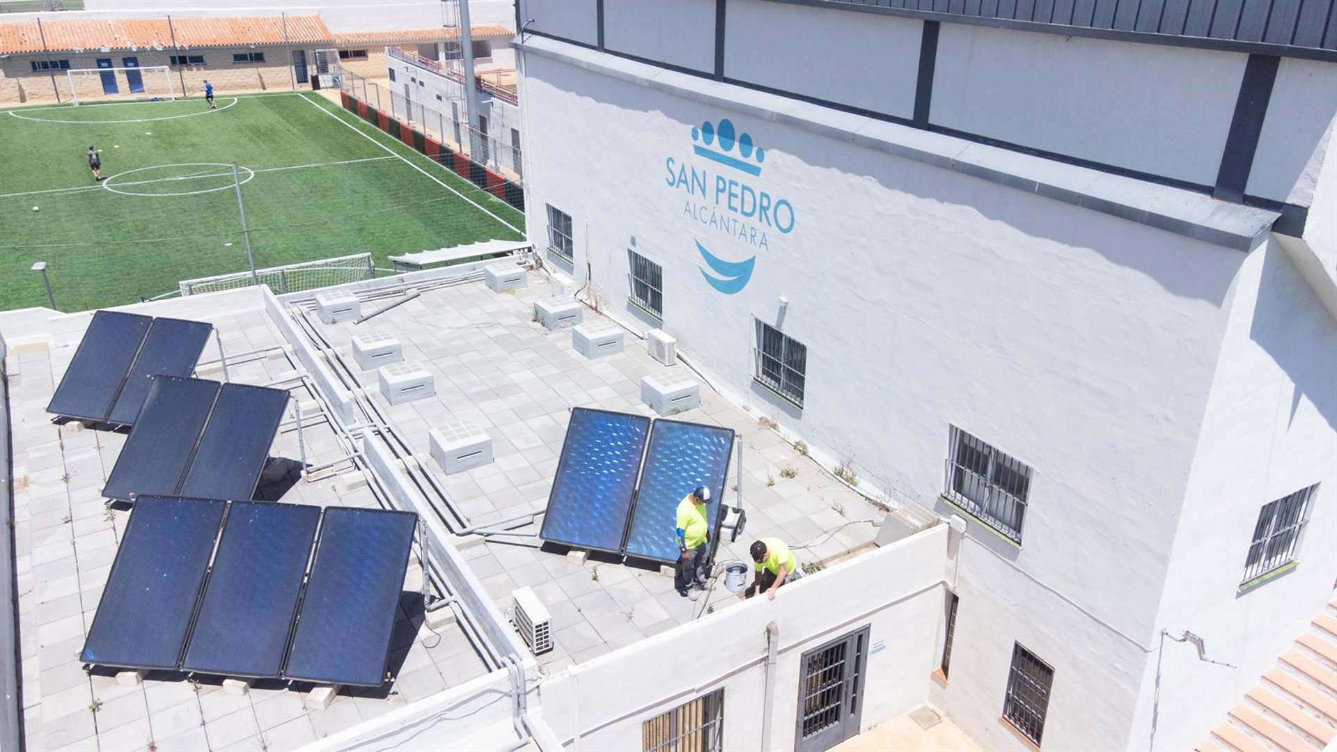 Comienzan las obras de impermeabilización del Estadio Municipal Antonio Naranjo de San Pedro Alcántara