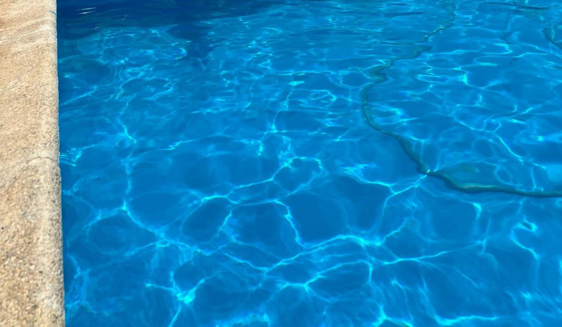 Más de 60 intoxicados en una piscina de un hotel en Benahavís