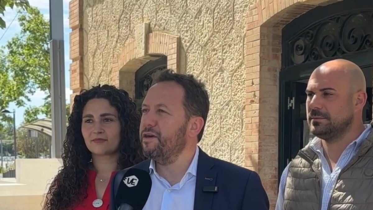 Vox defiende en Vélez "tren litoral, ampliación de A-7, el desdoblamiento de A-356 y expansión del metro"