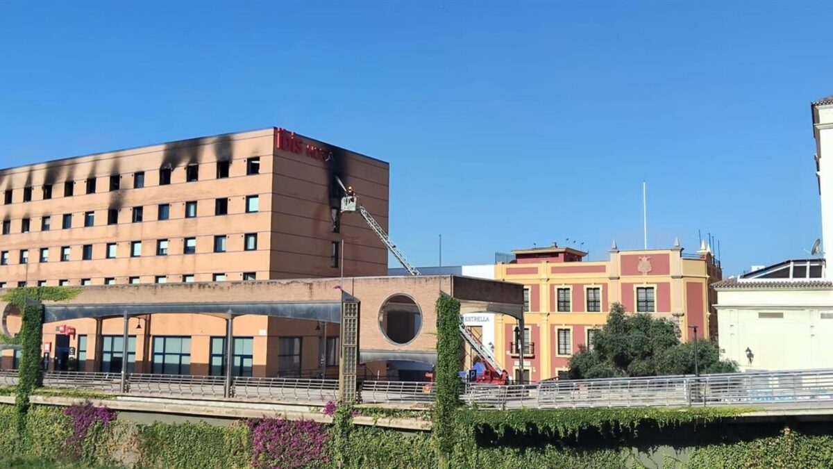 Ayuntamiento de Málaga impone nuevas medidas cautelares a la propiedad del edificio afectado por el incendio