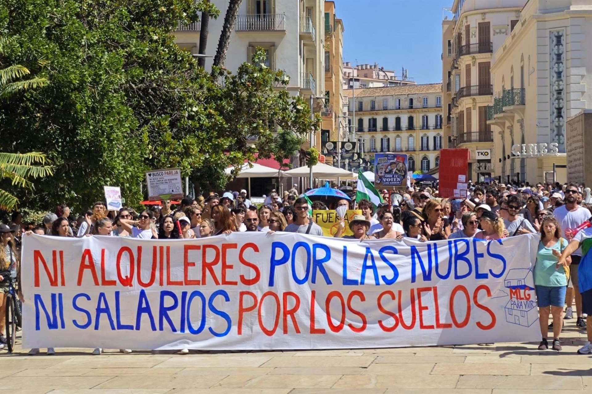 Con Málaga apunta tras la protesta por la vivienda que "se agotó el tiempo" de De la Torre y de especuladores"