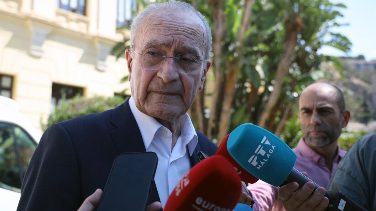 De la Torre espera que Gobierno andaluz sea "muy eficaz" y que dentro de los acuerdos haya "máxima moderación"