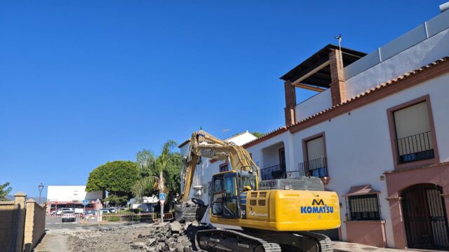 El Ayuntamiento de Estepona inicia la remodelación integral de la calle Marqués del Duero en Cancelada