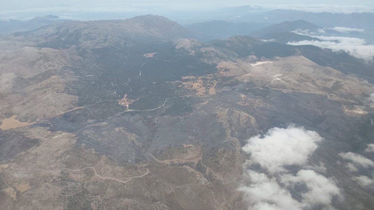 El Plan Infoca da por estabilizado el incendio forestal de Igualeja