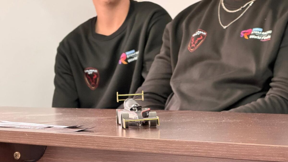 El equipo Galmax GT de Ronda representará a España en el Campeonato Mundial de STEM Racing en Singapur