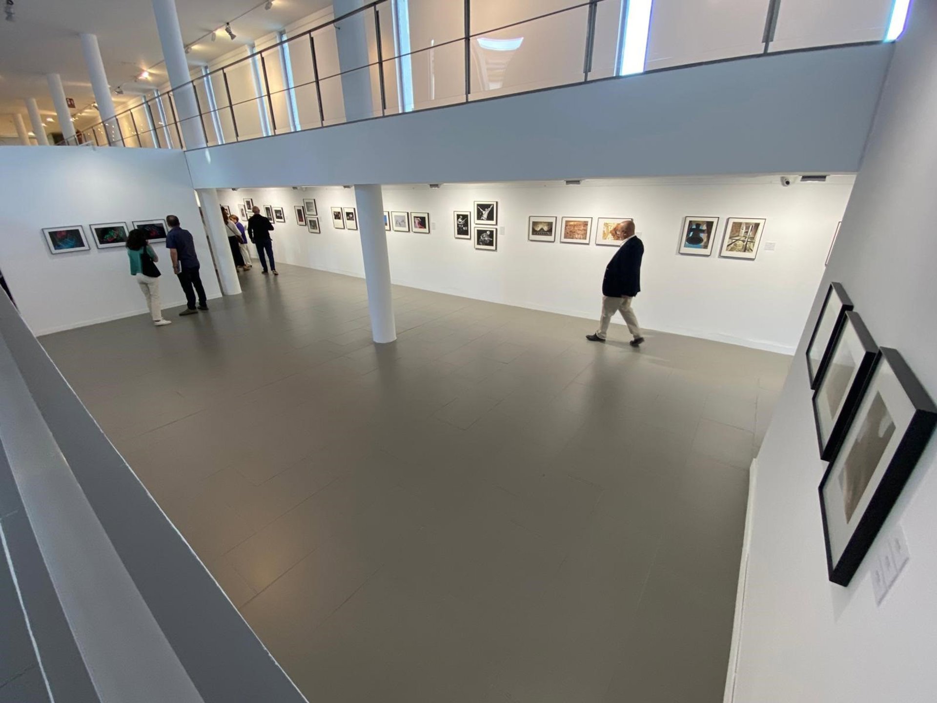 El espacio expositivo Pacífico 54 acoge la muestra 'En clave de luz' del grupo fotográfico malagueño Aula7