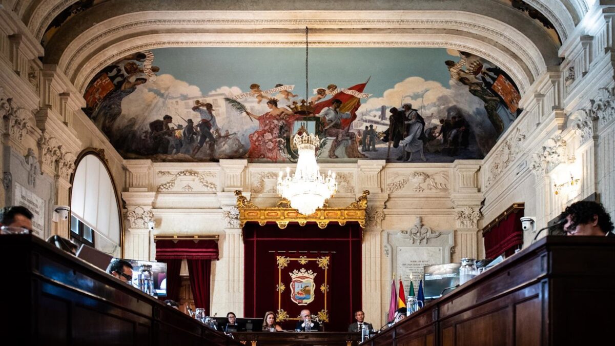 El pleno extraordinario, "un intento de mini Debate" de Estado de la Ciudad con reproches sobre la gestión