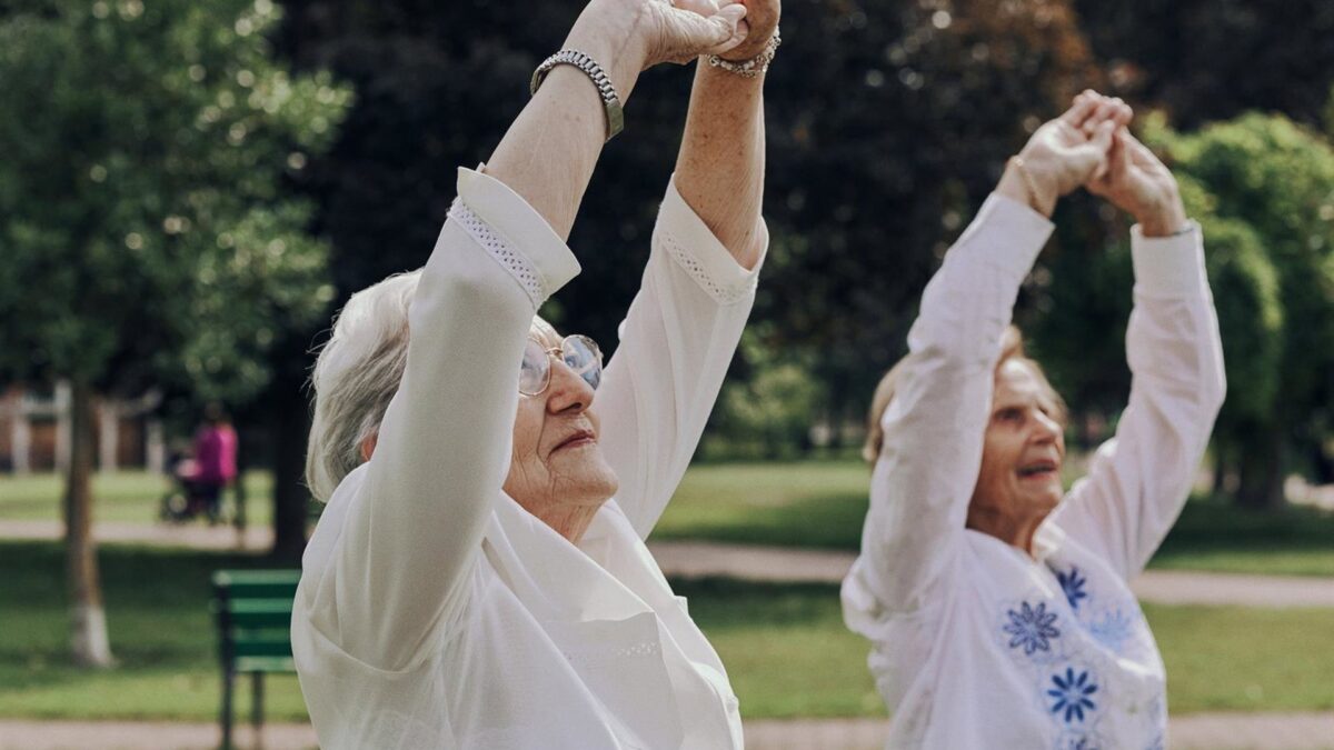 El programa Siempre Acompañados propone actividades frente a la soledad de las personas mayores en verano