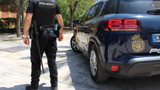 Herido un menor tras ser apuñalado durante la madrugada en el Parque Pinosol