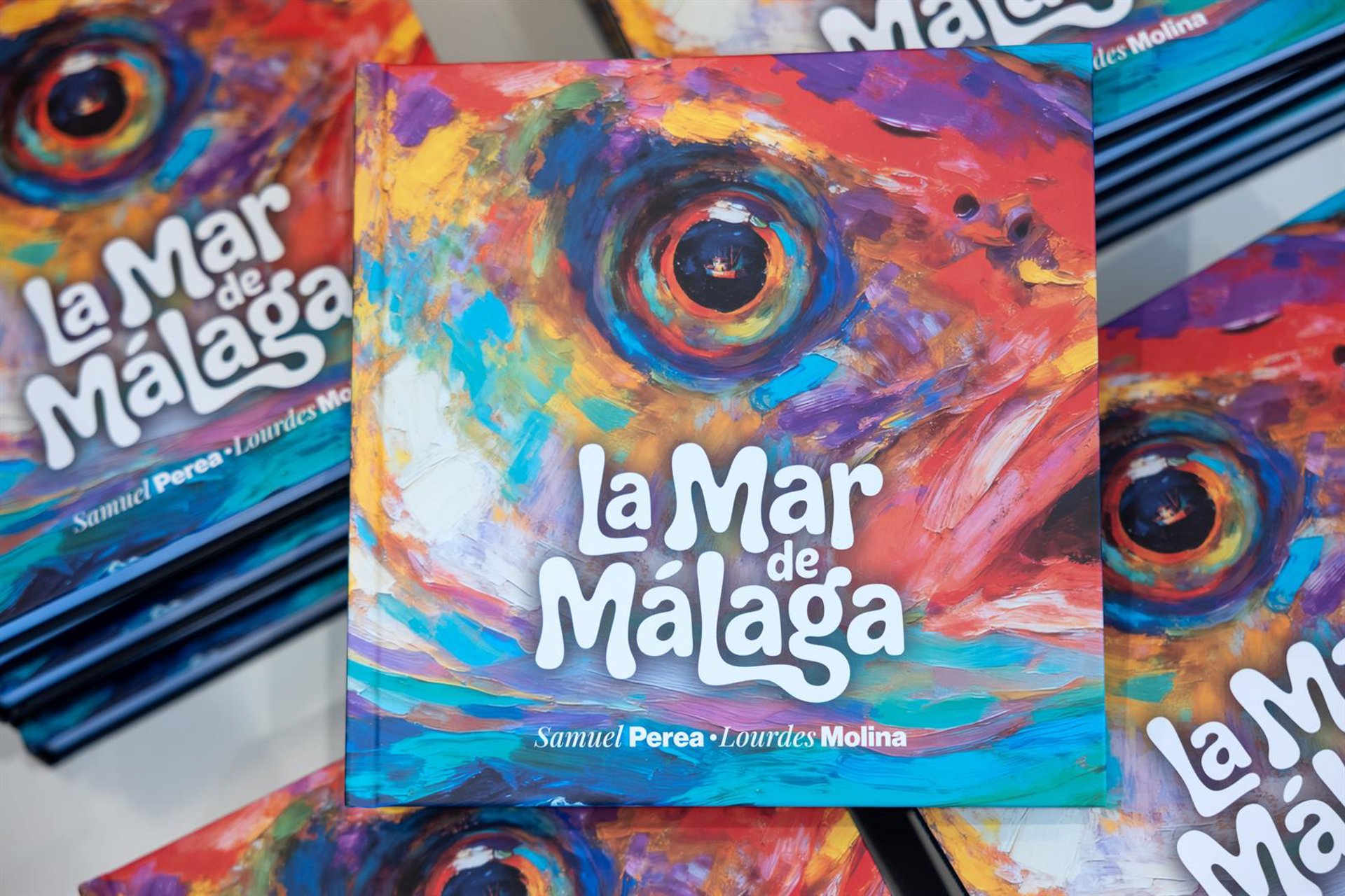 La Diputación presenta el libro 'La Mar de Málaga', una obra que homenajea la tradición gastronómica y marinera