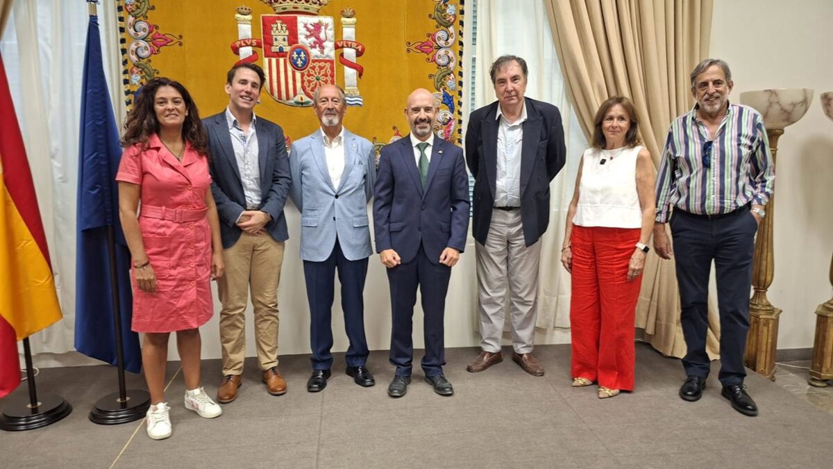 La Subdelegación del Gobierno acoge el primer Simposio sobre Democracia y Cultura